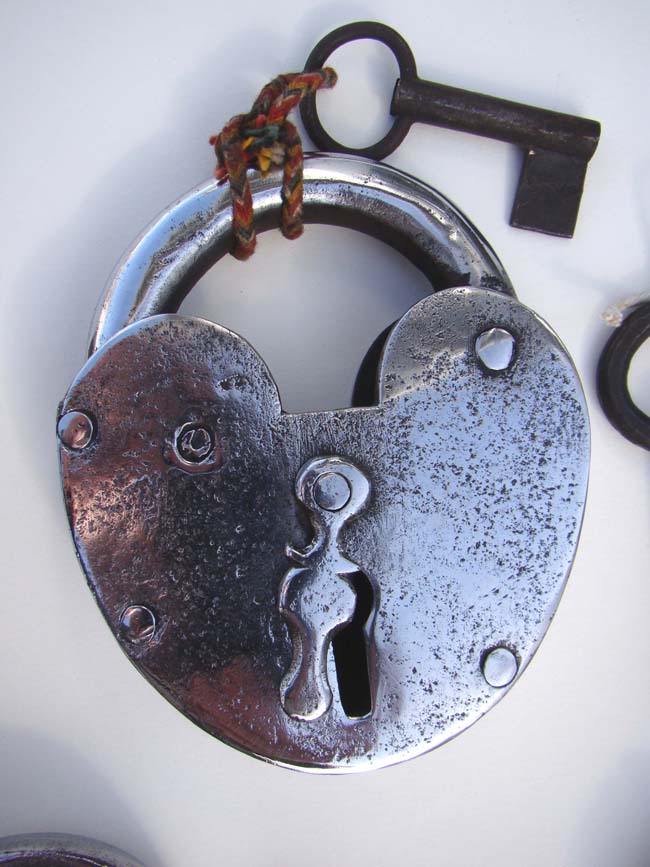A group of five large Antique Brass and Steel Padlocks circca 1800-1880 — image 6